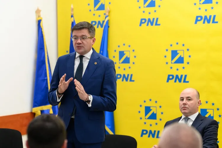 Criza guvernamentală paralizează administrația (sursa: Facebook/Costel Alexe)