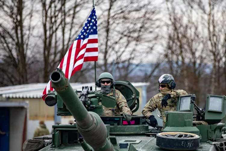 Trump caută soluții pentru dobândirea Groenlandei (sursa: Facebook/U.S. Department of War)