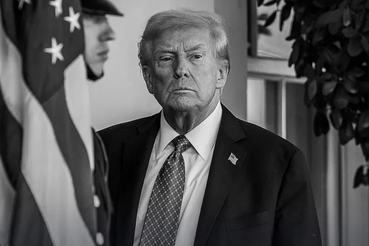 Trump respinge momentan un acord cu Iranul (sursa: Facebook/The White House)