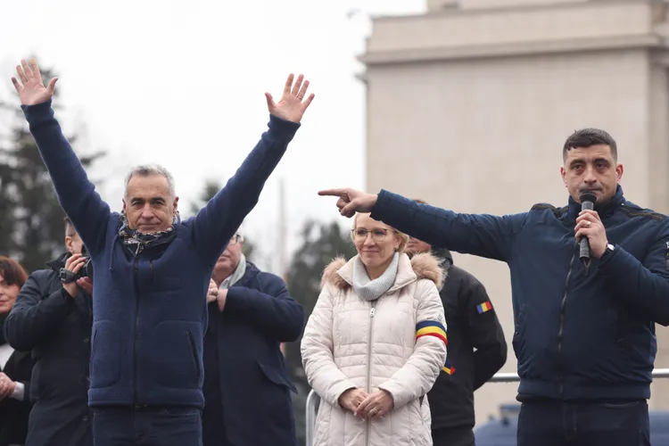 Georgescu nu se grăbește să-și depună candidatura, ca nu cumva Simion să-i ia locul, dacă este respins Foto: Inquam/George Calin