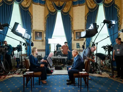 Trump acuză lipsa clopotelor din Texas (sursa: Facebook/The White House)