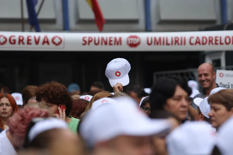 O federație sindicală din Sănătate desființează greva Sanitas și acuză o campanie de „dezinformare” legată de legea salarizării