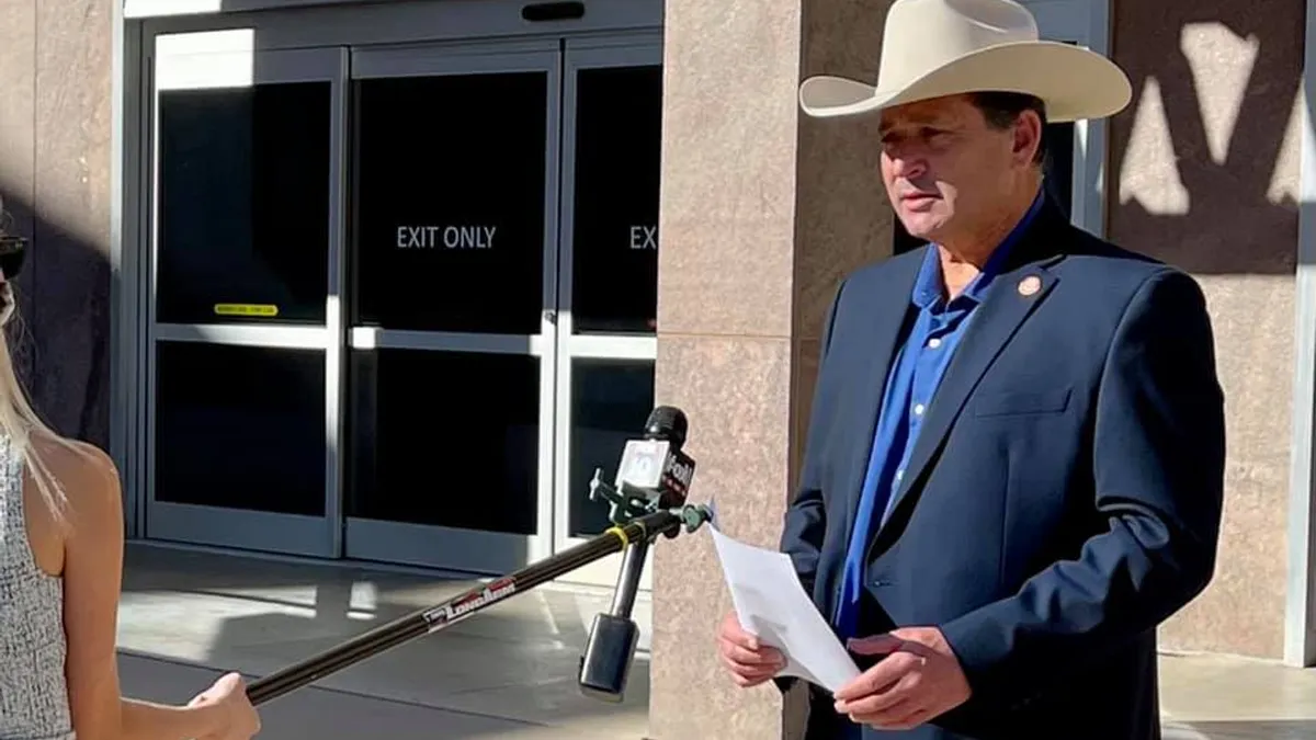 Statul Arizona vrea să deschidă un oficiu de comerț în România, explică David Cook Foto: Facebook David Cook