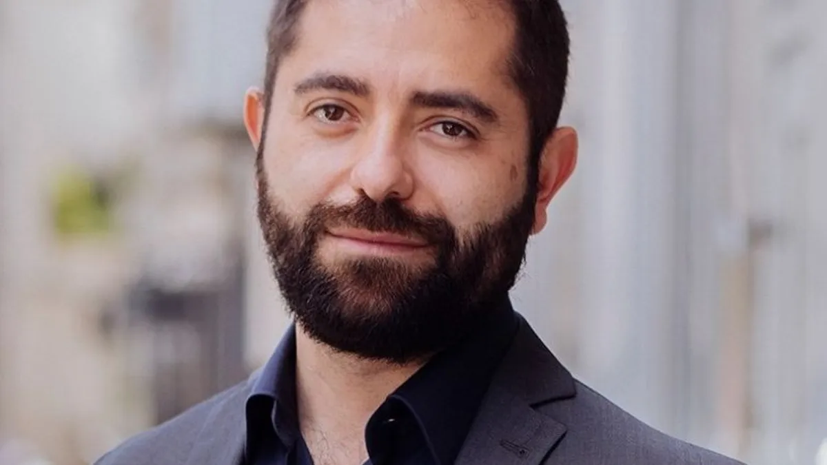 Un consilier al lui Nicușor Dan cere reformă administrativă și susține privatizările Foto: Facebook