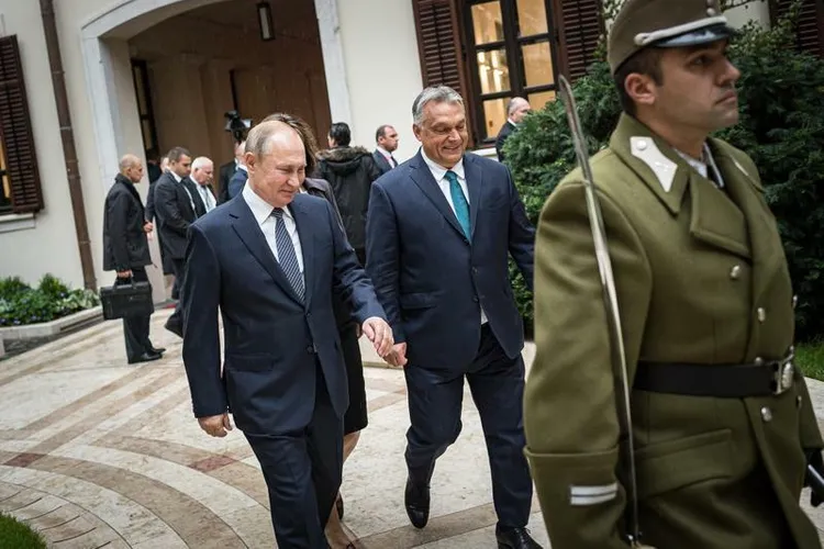 Orban îl protejează pe patriarhul Chiril Foto: Facebook