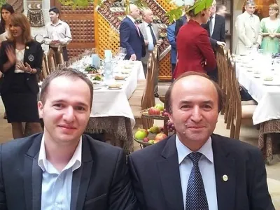 VIDEO Jurnalistul care a dezvăluit agresiunile lui Toader Jr, Răzvan Moldoveanu, relatează, la pocastul „Cum e, de fapt?”, cum a reușit să identifice victimele