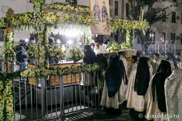 Pe 8 octombrie începe pelerinajul Sfintei Parascheva la Iași. La închinare vor fi şi moaştele unui sfânt cu origini în Ucraina