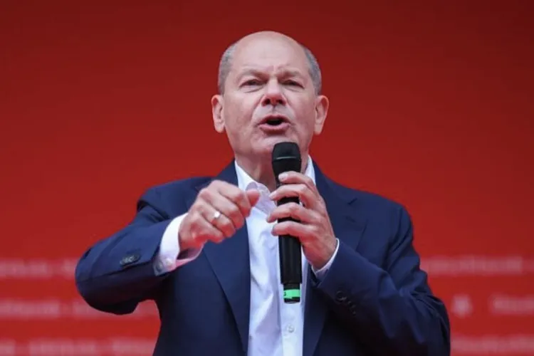 Controalele granițelor Germaniei nu reduc migrația (sursa: Facebook/Olaf Scholz)