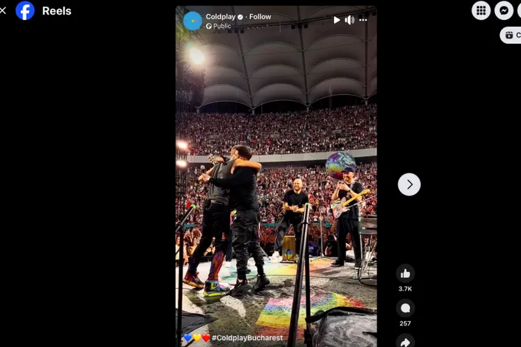 Babasha, cântare gratis la concertul Coldplay (sursa: Facebook/Coldplay)