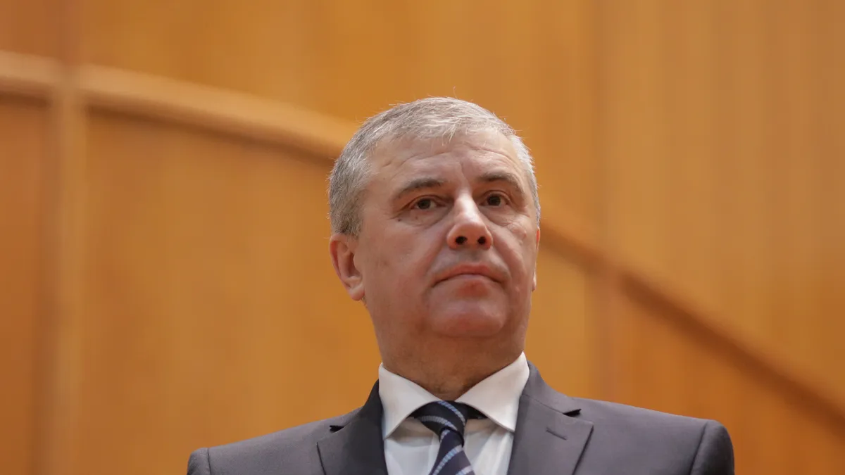 Lucian Pahontu la sedinta solemna a Parlamentului ocazionata de implinirea a 30 de ani de la Revolutia Romana din 1989, in Bucuresti, 16 decembrie 2019