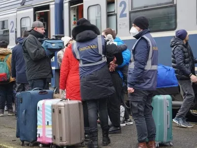 Azeri din Ucraina, refugiați în România (sursa: ziaruldeiasi.ro)