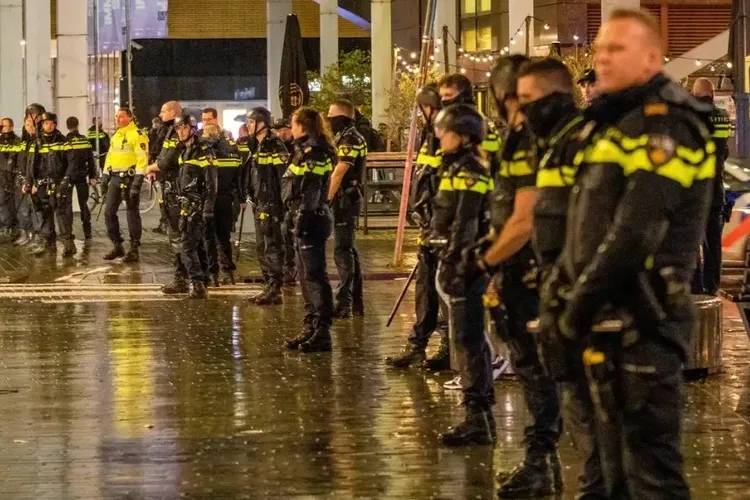 O instanţă condamnă poliţia din Bruxelles Foto: Twitter