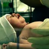 Naștere extrem de rară la Iași: mama are 55 de ani, băiețelul are nota 8