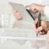 O lună pentru înființarea unei firme, deși legea prevede o zi: antreprenorii reclamă blocaje la Registrul Comerțului