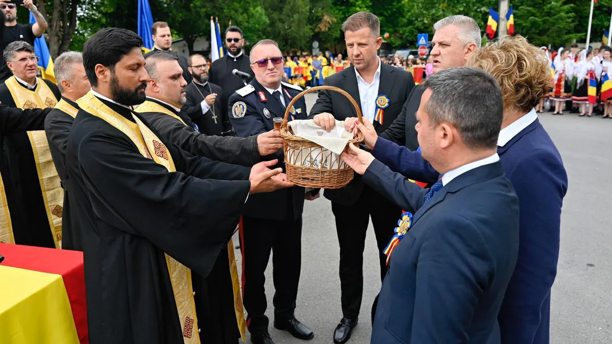 Thuma sugerează că va acționa pentru răsturnarea lui Bolojan, probabil în parteneriat cu PSD Foto: Facebook Hubert Thuma