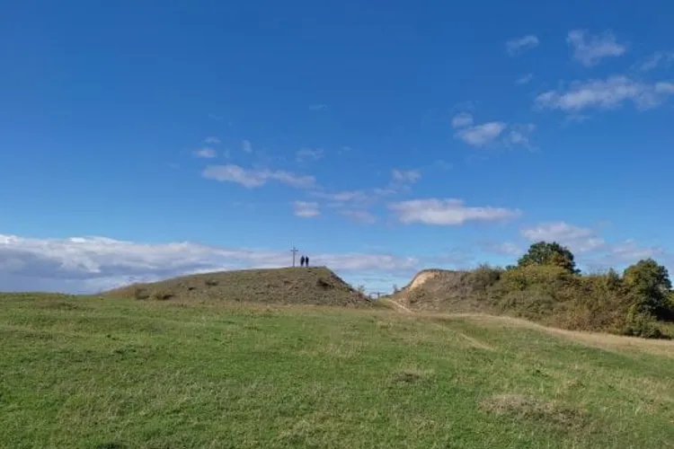 Cătălina din epoca fierului, abandonată rural (sursa: ziaruldeiasi.ro)