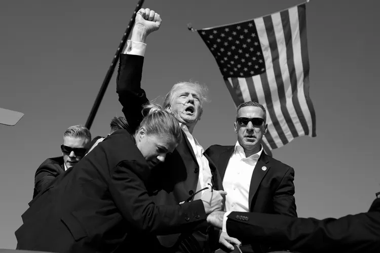 Fotografia istorică cu Trump, după atentat, explicată Foto: Twitter