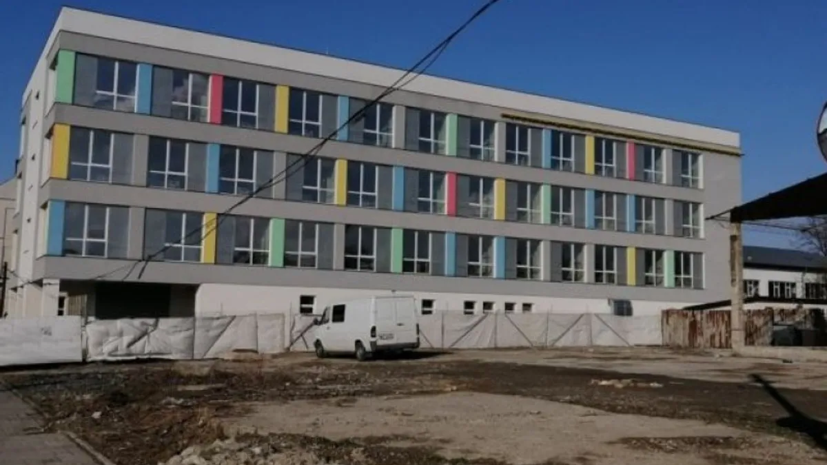 Spital finalizat acum patru ani, cu lacătul pe ușă Foto: Stiri Botosani