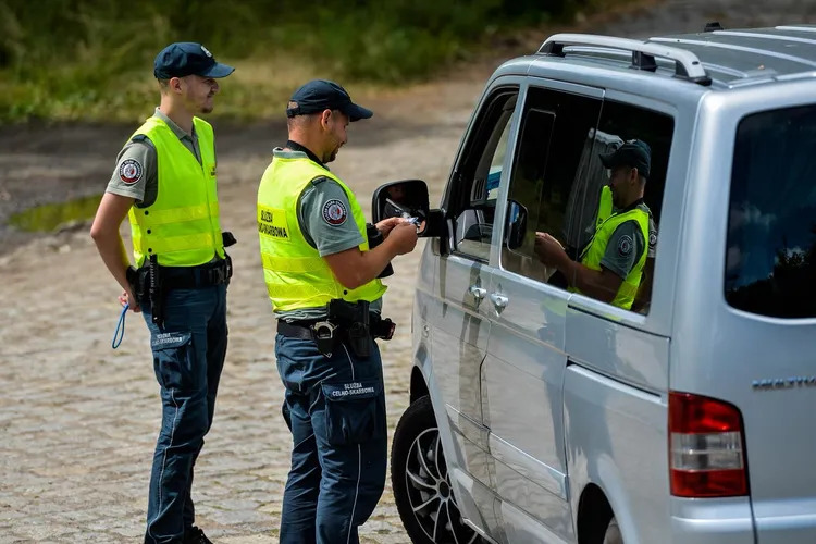 Polonia menține controalele temporare la frontiere (sursa: Facebook/Krajowa Administracja Skarbowa)