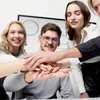 Noua Lege a salarizării aduce bonusuri pentru bugetari: cine va fi evaluat drept „angajat de top”