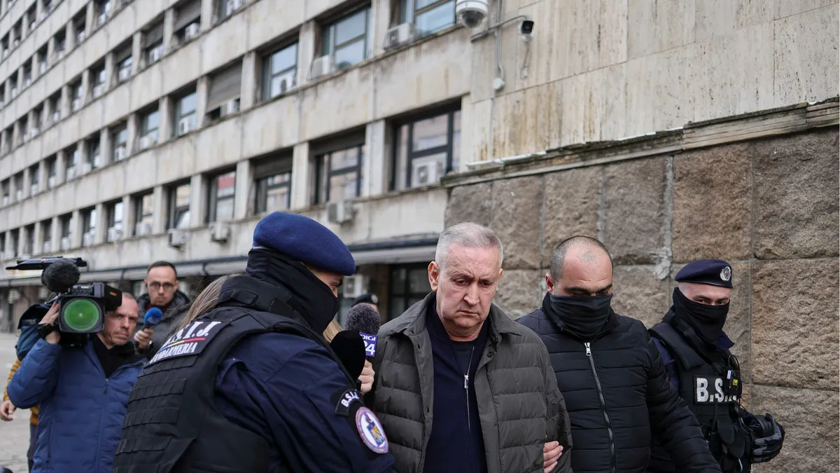 Șeful ARR, Cristian Anton, reținut de DNA (sursa: Inquam Photos/Octav Ganea)