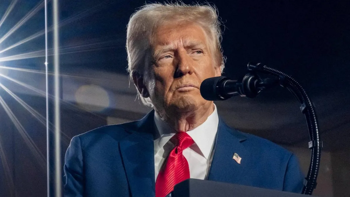 Trump, acuzații pentru Zelenski și Biden (sursa: Facebook/The White House)