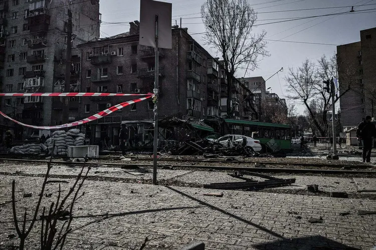 Sute de crime de război documentate la Mariupol (sursa: Pexels)