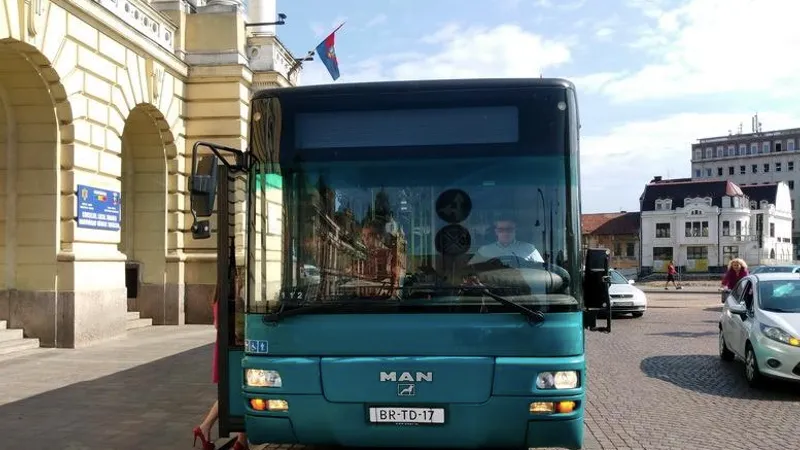 România, "cimitirul" autobuzelor vechi din Europa (sursa: ebihoreanul.ro)