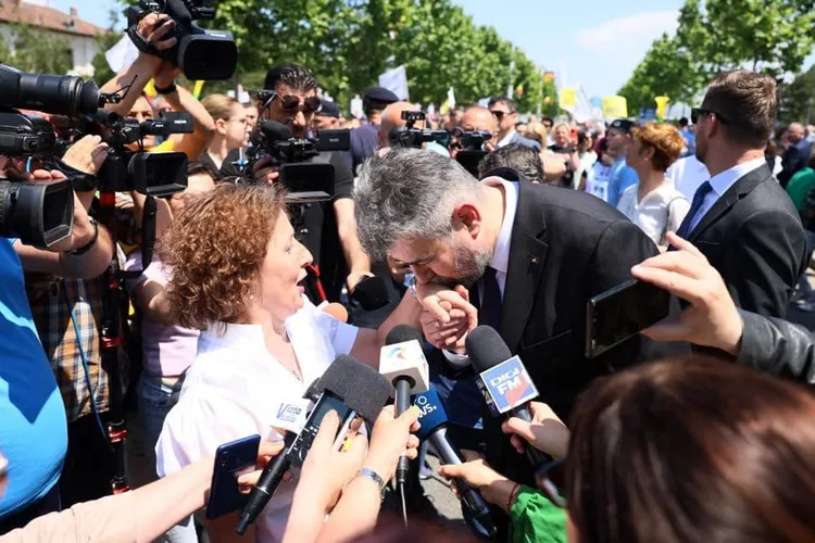 Conducerea PSD Buzău și partenerii lor de viață sunt angajați în procent de 92,3% la stat Foto: Facebook PSD Buzau