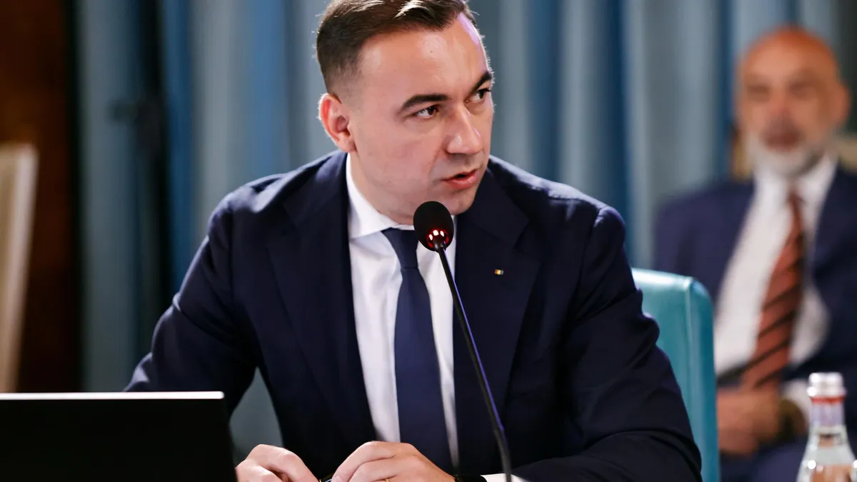 Șefii din energie, donații din salarii (sursa: Facebook/Bogdan Ivan)