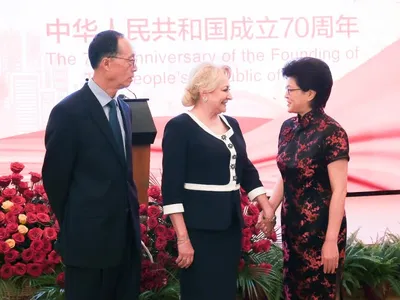 Prime Minister Viorica Dăncilă attends the reception marking the National Day of the People's Republic of China (source: gov.ro)