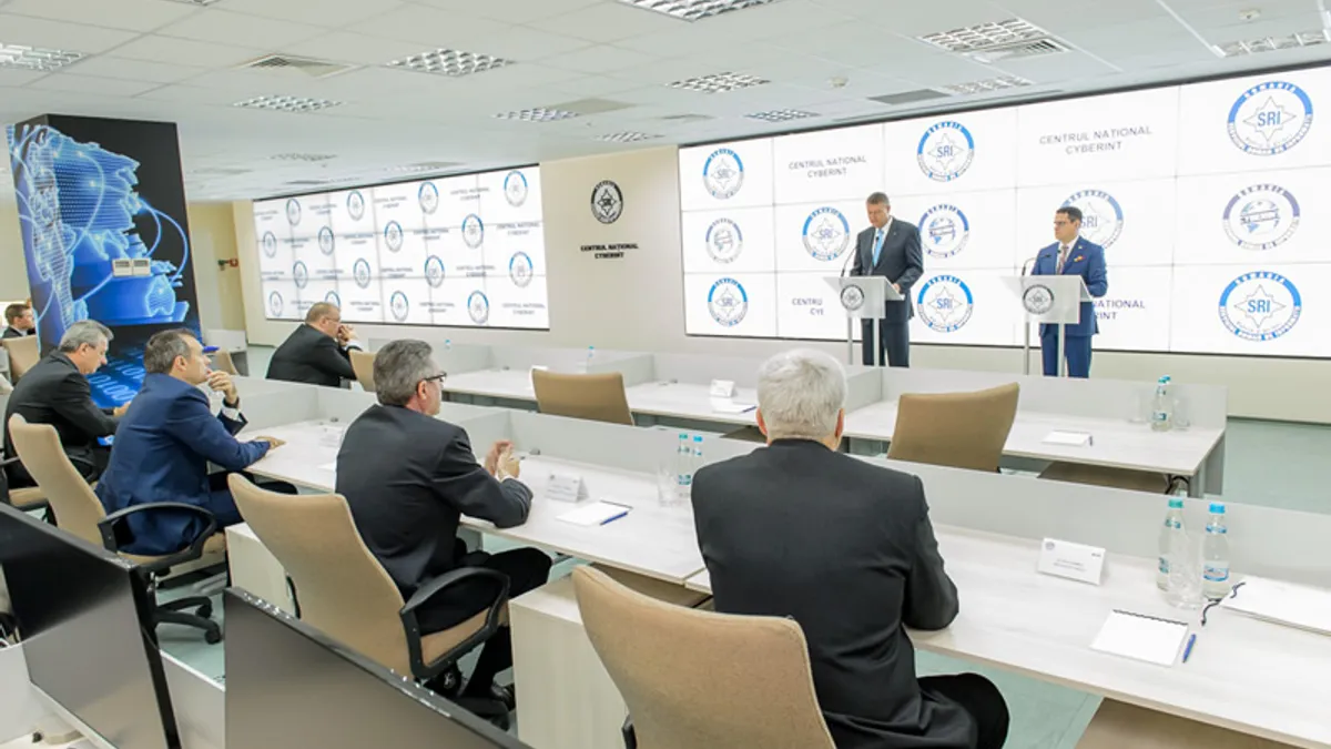 Număr uriaș de mandate de siguranță națională în ultimii ani Foto: SRI