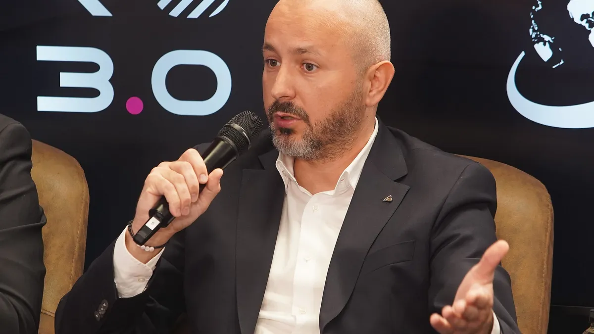 Pesedistul lui Ciolacu, Ștefăniță Munteanu, de la Transelectrica, pe cale să rateze granturi uriașe din PNRR Foto: Facebook Transelectrica