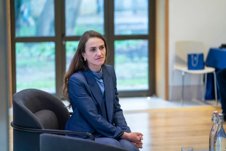 Oana Țoiu explică scandalul fiicei lui Ponta (sursa: Facebook/Oana Țoiu)