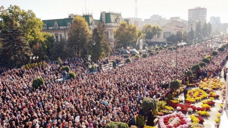 Pelerinajul Sfintei Parascheva, cel mai lung (sursa: ziaruldeiasi.ro)