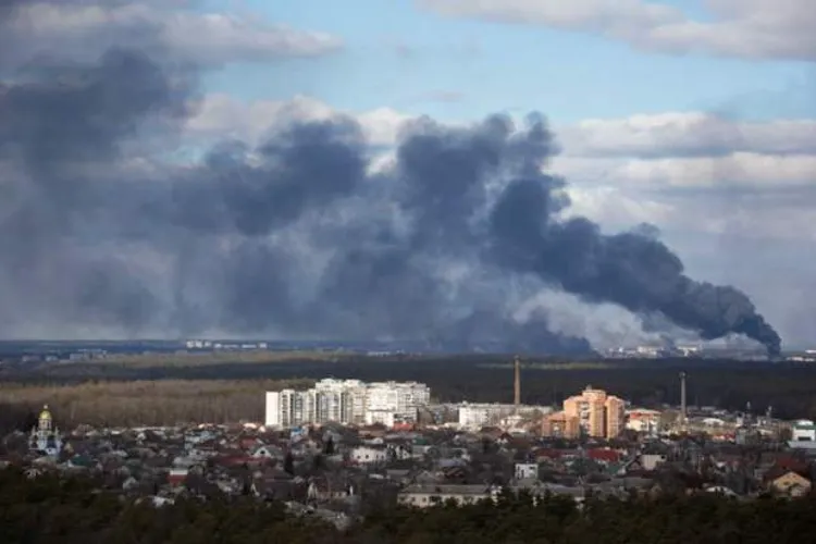 Kiev, încercuit de incertitudine și confuzie (sursa: BBC)