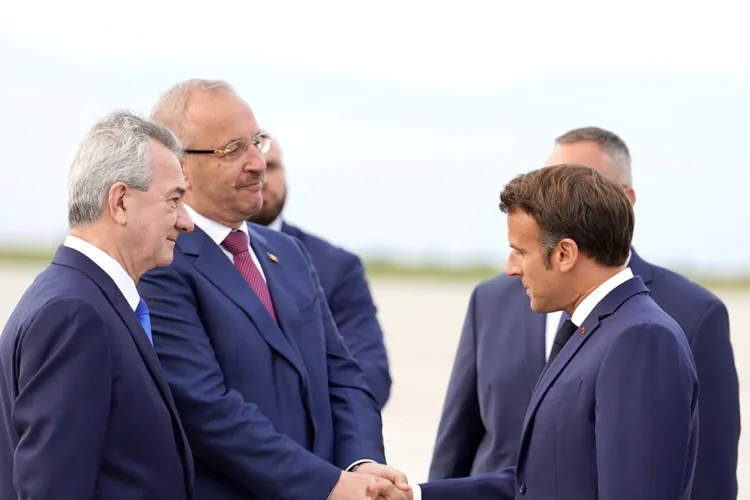 EXCLUSIV Naval Group ar putea renunța la contractul de 1,2 miliarde de euro pentru corvete dacă MApN cumpără de la francezi două submarine Scorpène și două elicoptere