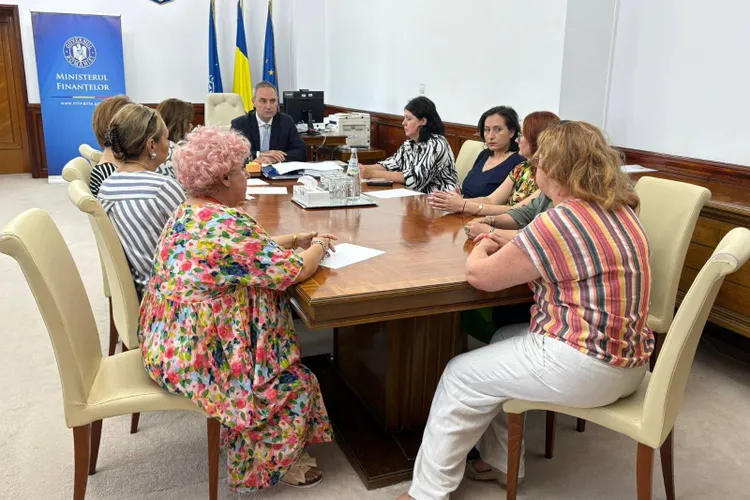 Nazare: Nu blocăm salariile și pensiile (sursa: Facebook/Alexandru Nazare)