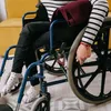 Pensia de invaliditate în 2026: cine o poate primi, cum se calculează și când se acordă indemnizația pentru însoțitor