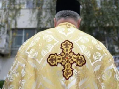 Preoți păcăliți de un escroc (sursa: ziaruldeiasi.ro)