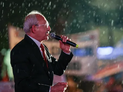 Kılıçdaroğlu, miting electoral în vestă antiglonț (sursa: Facebook/Kemal Kılıçdaroğlu)