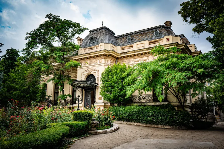 Patrimoniul cultural românesc, subevaluat și neclasat (sursa: Facebook/Institutul Național al Patrimoniului)