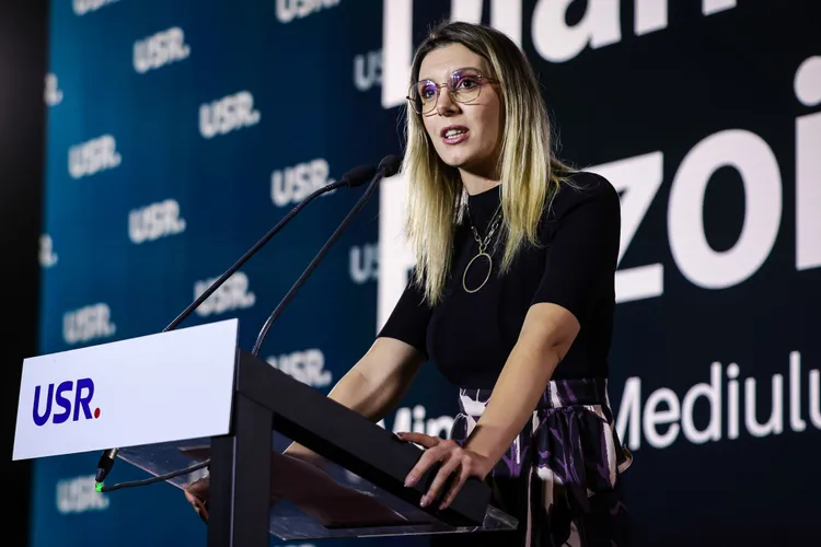 Buzoianu reacționează la fake news despre baraje (sursa: Facebook/Diana Buzoianu)