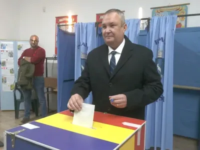 Nicolae Ciucă, candidat PNL, a votat (sursa: Facebook/Nicolae Ionel Ciucă)