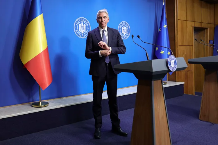 Vicepremierul Anastasiu a demisionat, dar se justifică: a dat „șpagă de supraviețuire” Foto: Inquam/Octav Ganea