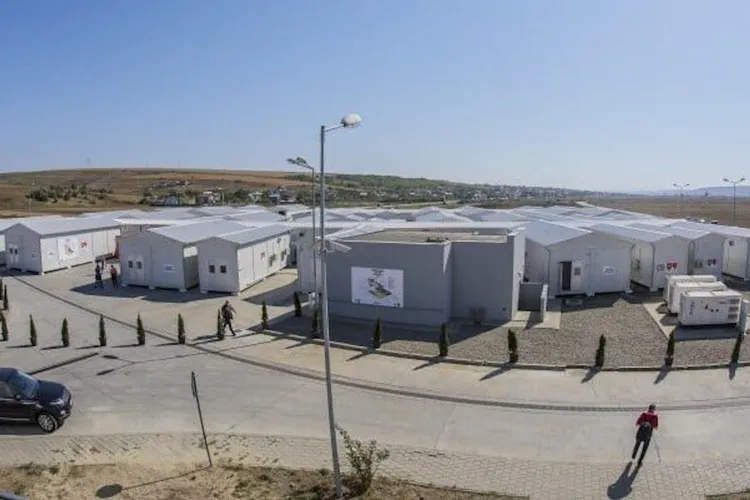 Spital modular COVID nefolosit, investiții irosite (sursa: ziaruldeiasi.ro)