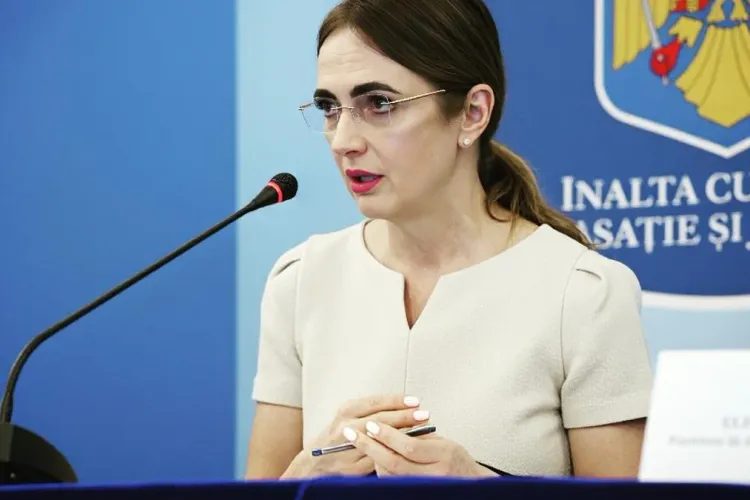 Șefii tribunalelor și Curților de Apel, atac în grup la Bolojan: cer explicații despre discuția cu șefa CCR, Simina Tănăsescu. Procurorul CSM Sandu spune că discuția este o „non știre”