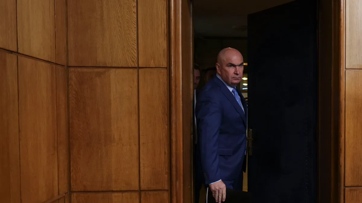 Bolojan mai așteaptă două săptămâni, dar va demisiona dacă nu se fac reformele pe care le cere Foto: Inquam/Octav Ganea