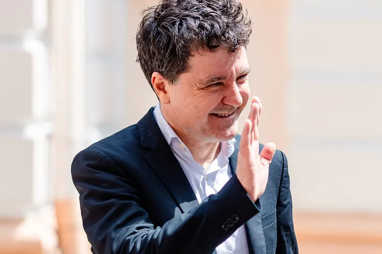 Suma ridicol de mică cu care Nicușor Dan a câștigat alegerile din București. Doar donațiile lui Burduja pentru propria campanie au fost de trei ori mai mari