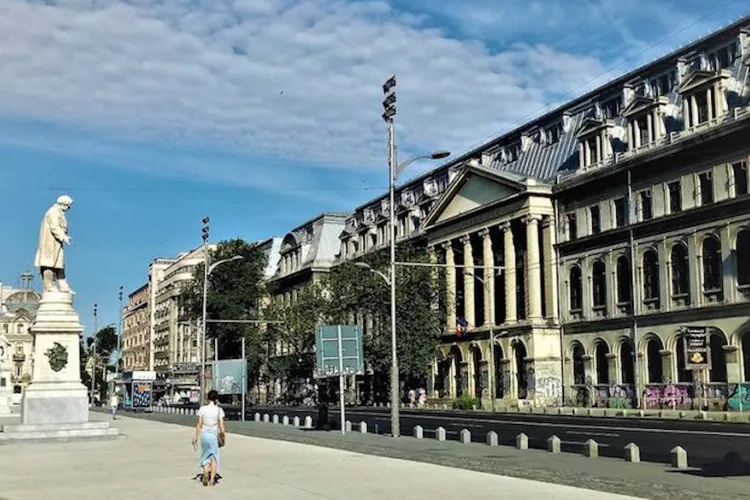 Bucureștiul și Clujul fură studenții Iașiului: care sunt avantajele pe piața muncii
